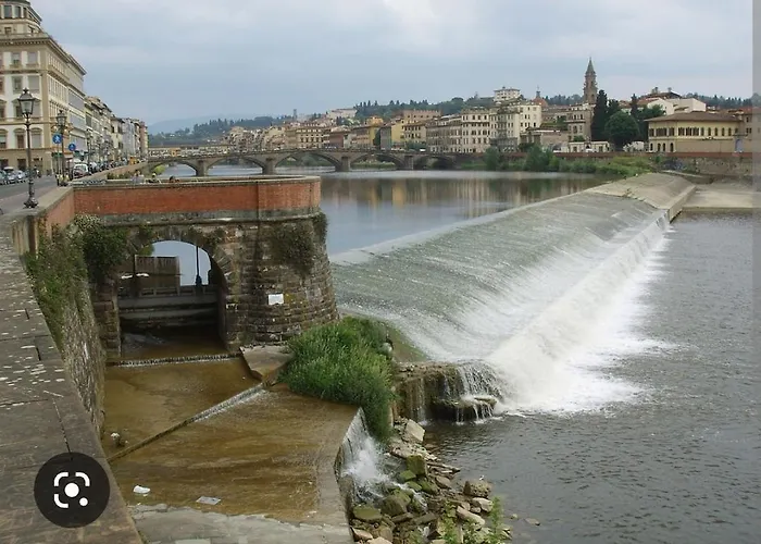 Florentine Style Apartment In San Frediano